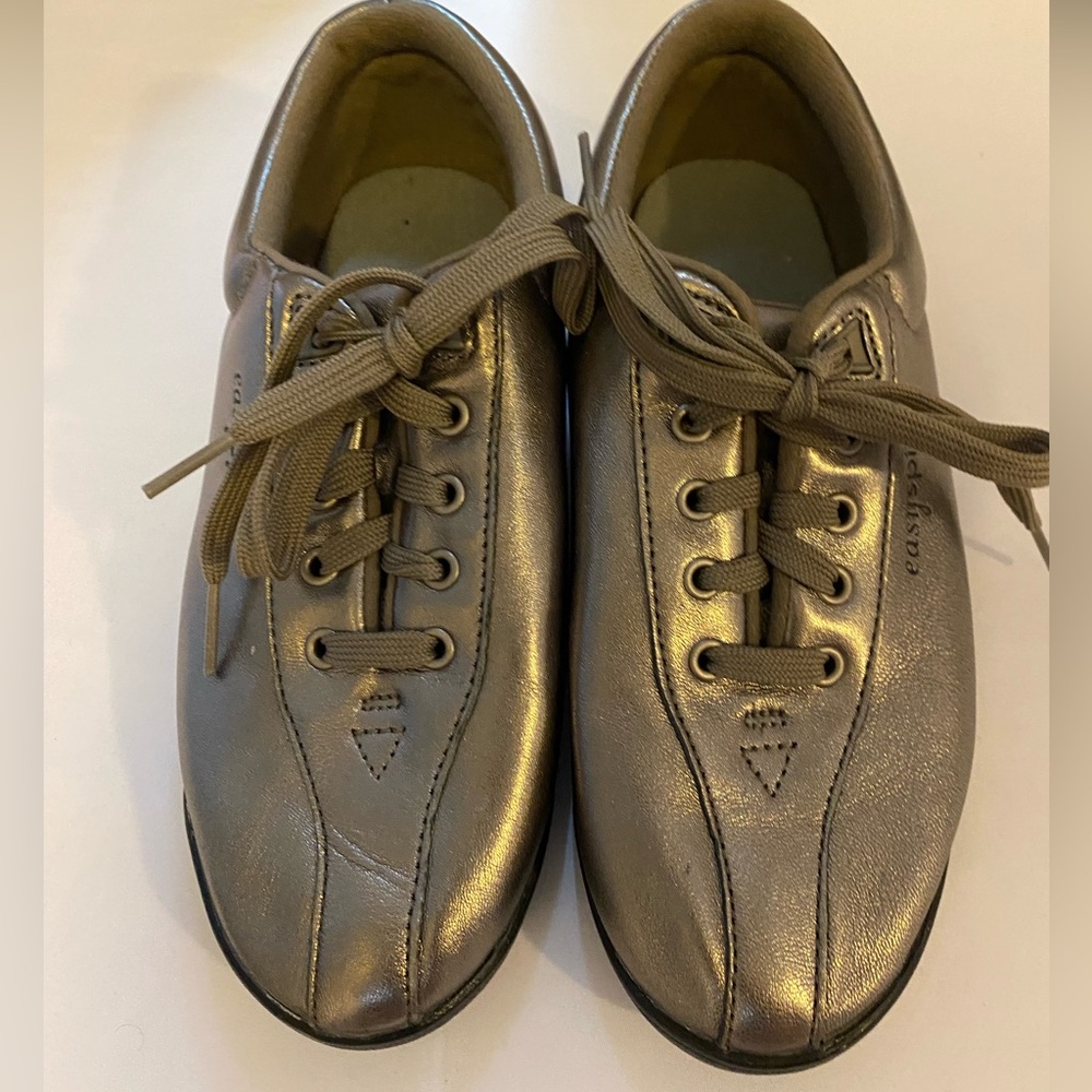 Easy Spirit Sneakers Size 6.5